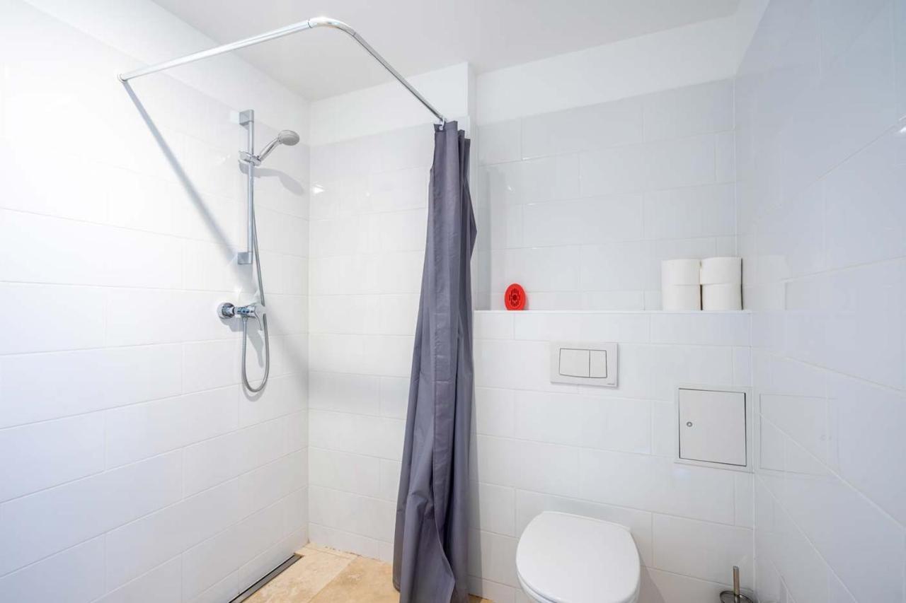 Donaufeld Living - Modernes Und Helles Apartment Vienna Exterior photo