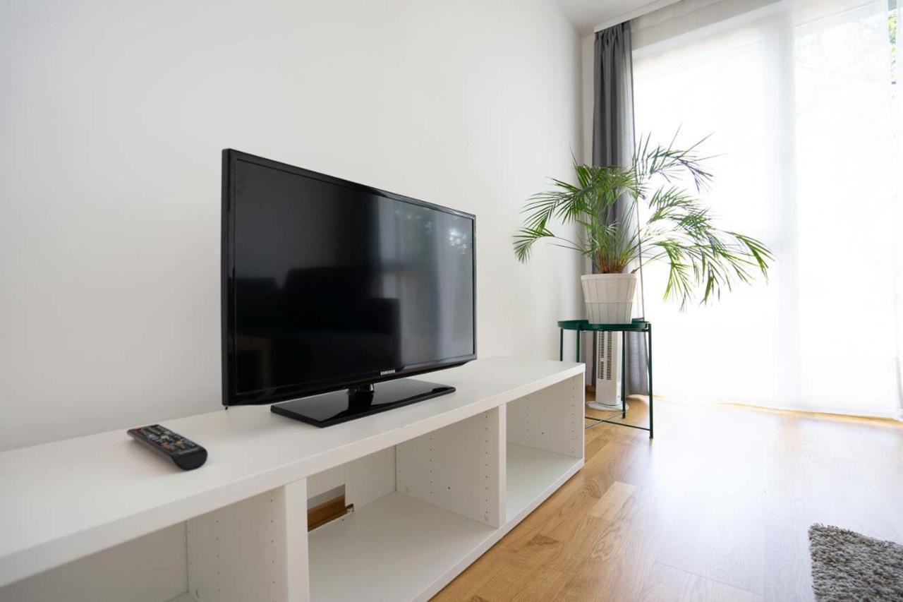 Donaufeld Living - Modernes Und Helles Apartment Vienna Exterior photo
